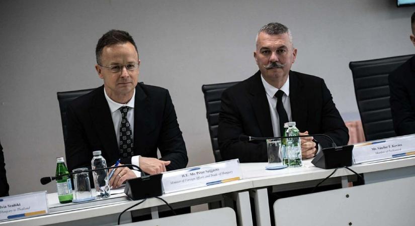 Szijjártó Péter: Magyarországon a válságok közepette is sikeresnek bizonyult a patrióta politika