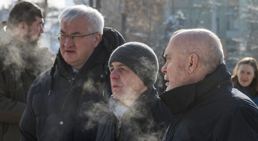 A békefolyamatról tárgyalt az EBESZ-vezetőivel Szibiha