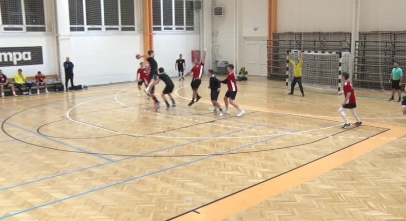 Negyedórán át tartották a ritmust az élcsapattal a kanizsai kézisek - frissítve!