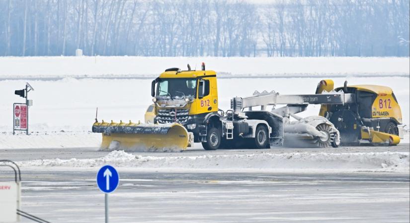 Havazás és ónos eső: megszólalt a budapesti reptér