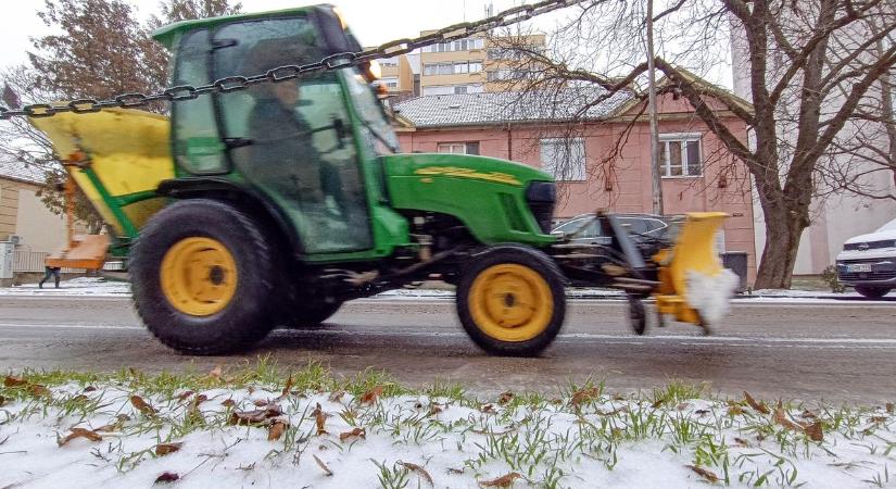 Kiadós eső vagy még mindig ónos eső a délutáni órákban? – Ilyen idő várható ma Tolna megyében