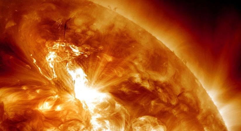 Egymás után négy kitörés rázta meg a Napot
