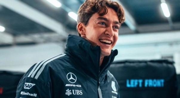 „Nem az a lényeg, hogy egy autó szexi-e” – Russell az Astonról