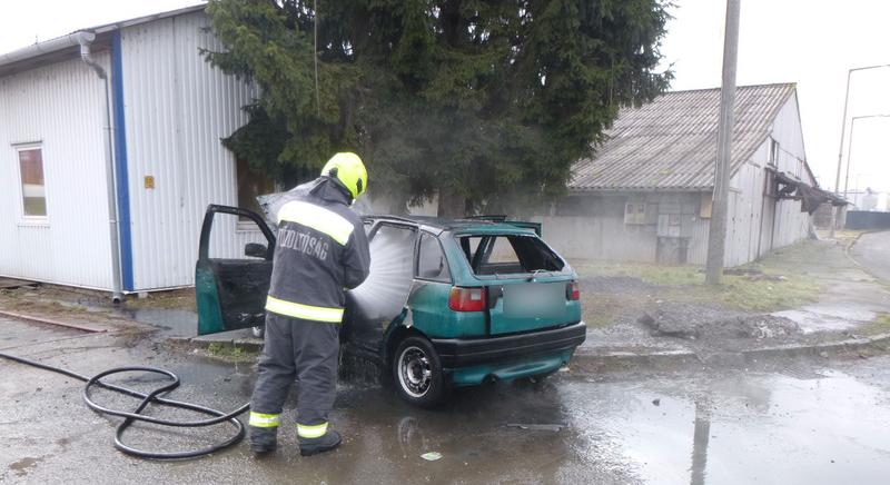 Kiégett egy autó Kaposváron