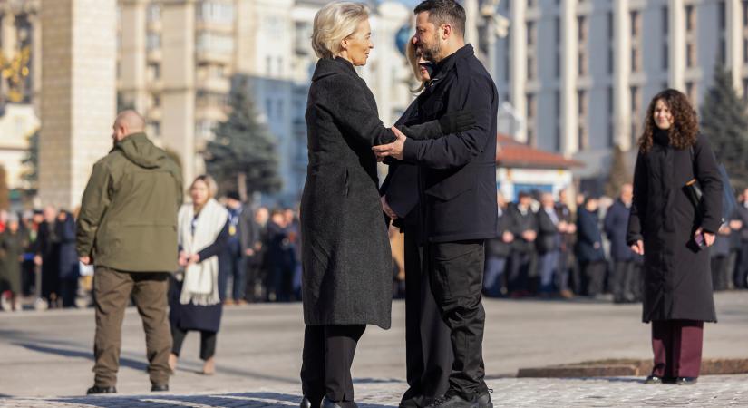 Von der Leyen Kijevbe utazik az invázió évfordulóján – erődemonstráció Moszkvának