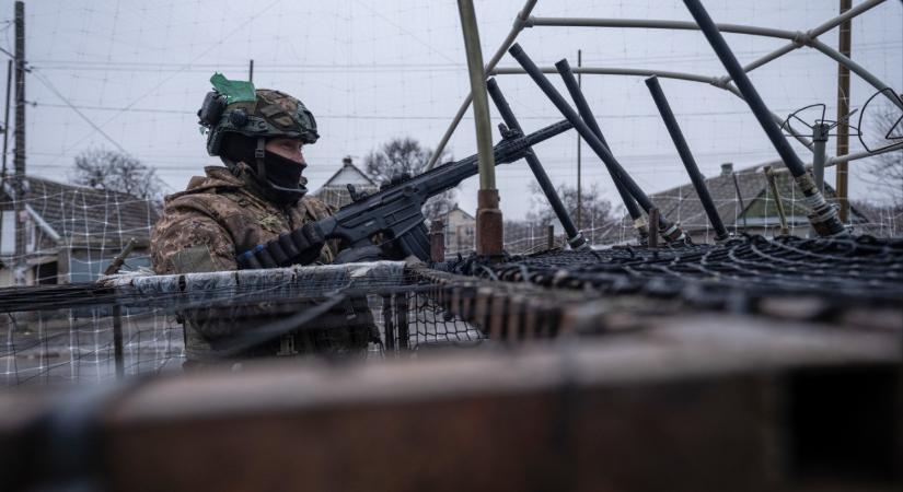 NATO-főtitkár Kijevben: megvan a terv katonák küldésére Ukrajnába