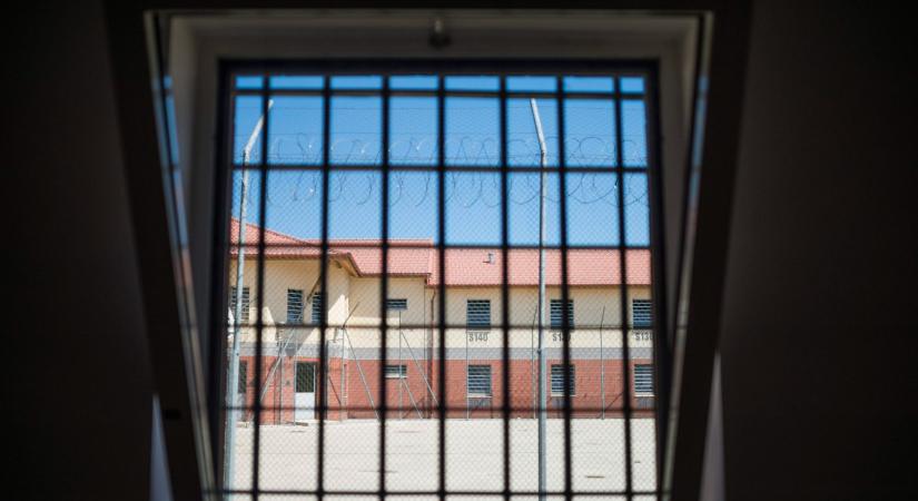 A bűnöző migránsok miatt észtországi börtönférőhelyek bérlését mérlegeli Belgium