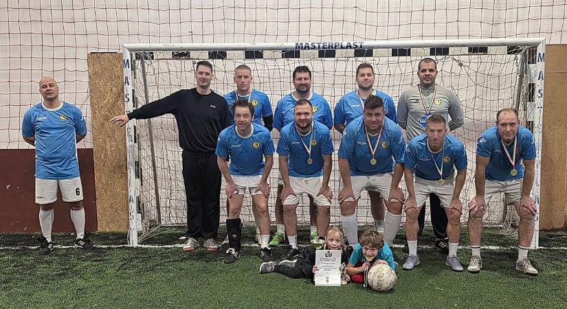 Sorozatban az ötödik keresztesi siker a Beszédes József Öregfiúk Teremlabdarúgó Emléktornán