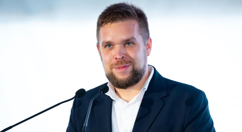 Átjátszaná a várost Magyar Péternek – lerántották a leplet a győri polgármester balhézásáról