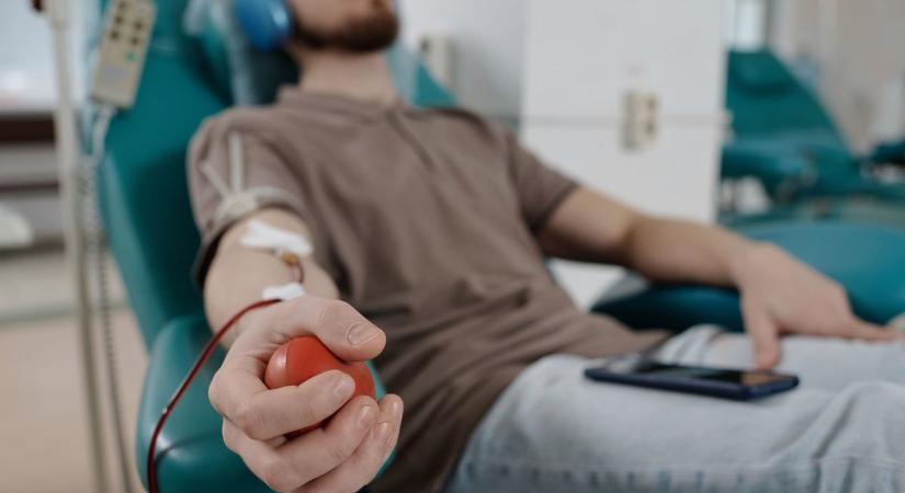 Már semmi sem marad rejtve: teljesen átírták a plazmaadás szabályait Magyarországon