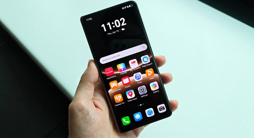 Megérkezett Magyarországra a Huawei Mate X7