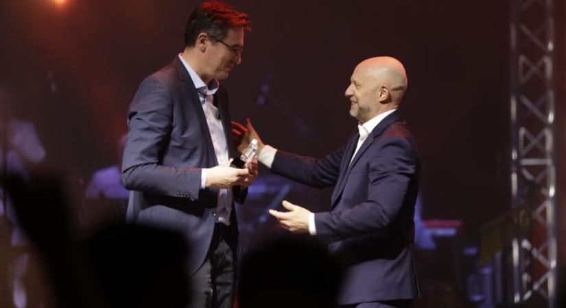 Külföldön díjazzák, Magyarországon bíróságra citálják a Pride miatt