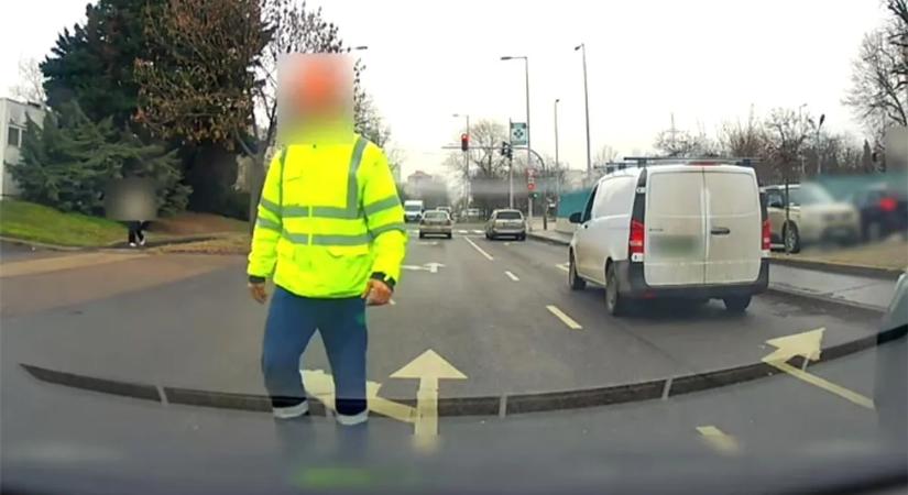 Direkt szemétkedett előzés közben, aztán kiszállt okoskodni Budapesten – videó
