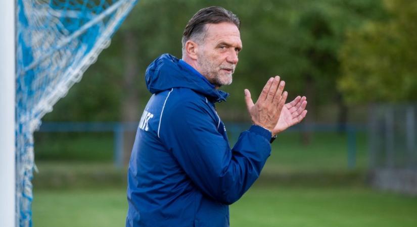 Az első tavaszi bajnokija után távozott Aczél Zoltán az NB II-es csapatától