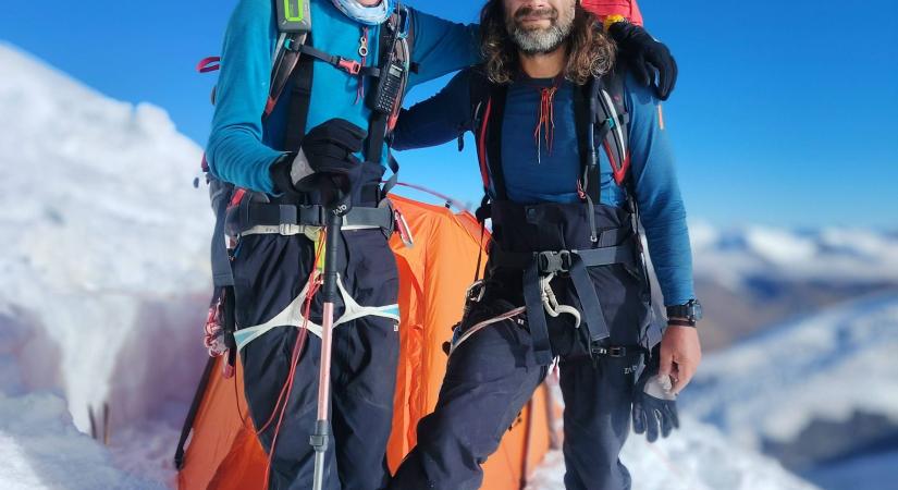 Most megtudhatja, milyen a hegymászók élete: hogy aklimatizálódak, mi a reggelijük, hogy főznek, mosakodnak