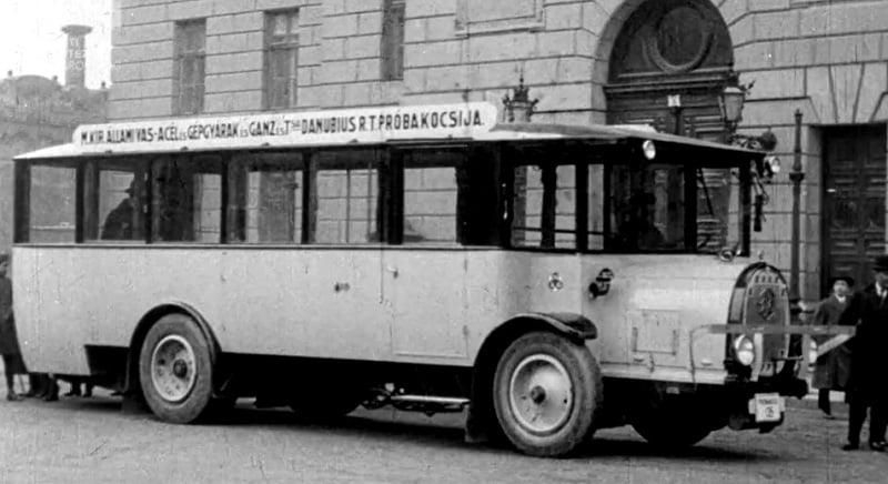 Csodájára jártak a 45-el száguldó pesti busznak – de nemcsak ez lep meg a Régi idők híradói új részében