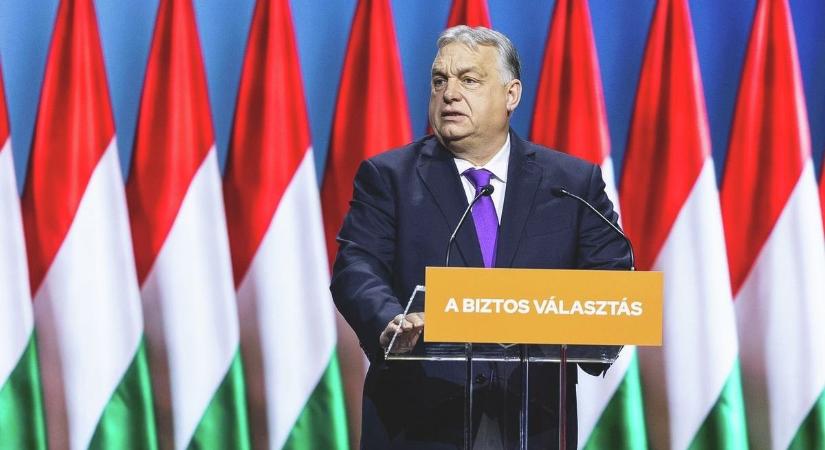 Orbán Viktor országjárása Komáromba ér