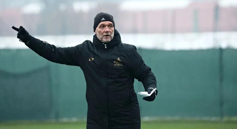 Hihetetlen: kirúgták az NB II-es focicsapat vezetőedzőjét!