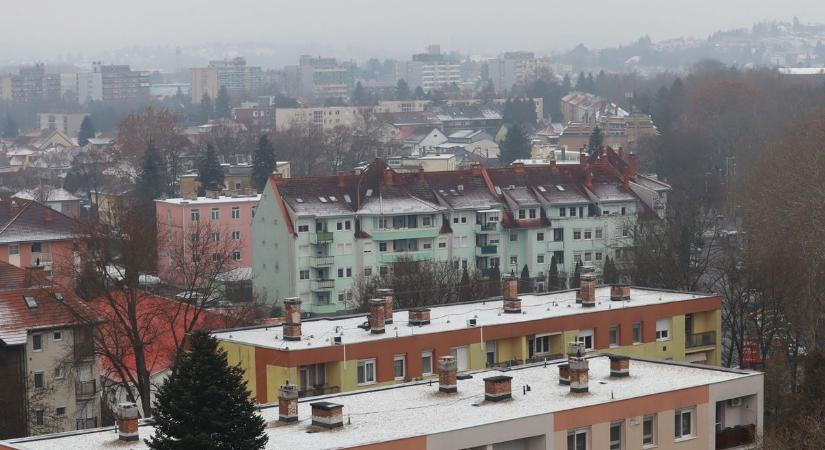 Még Budapestről is jönnek ezt a panorámát megcsodálni a zalai városba – Havazáskor ilyen látképet mutat (galéria, videó)