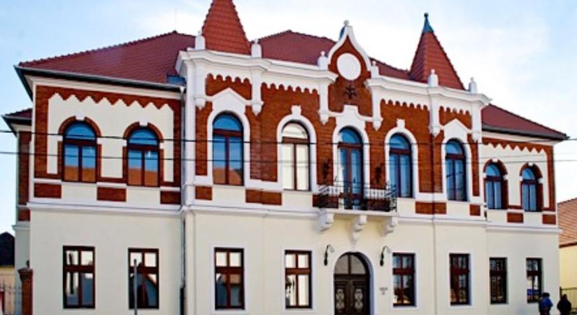 Sajószentpéter: a polgármester reagált a sajtóhírekre