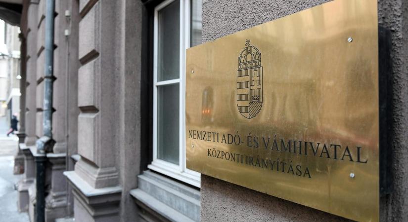 NAV: nem volt razzia a Tiszát támogató vállalkozónál, sőt, aznap egész Heves megyében sem