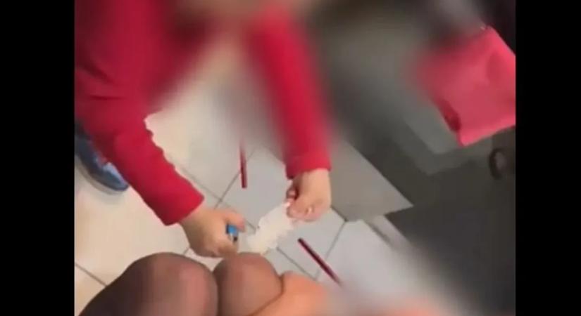 Gyermekének mutatta meg, hogy hogyan kell helyesen használni a drogot