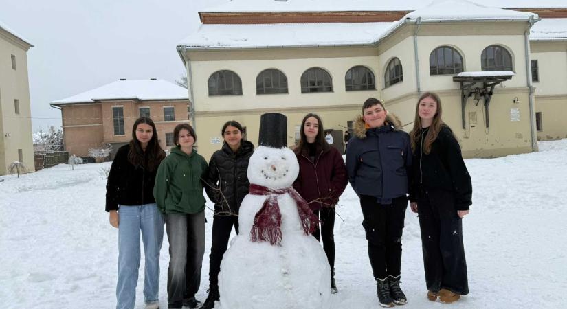 Örökségünk Őrei: saját iskolájukat „fogadták örökbe” a Bethlen Gábor Kollégium hetedikesei