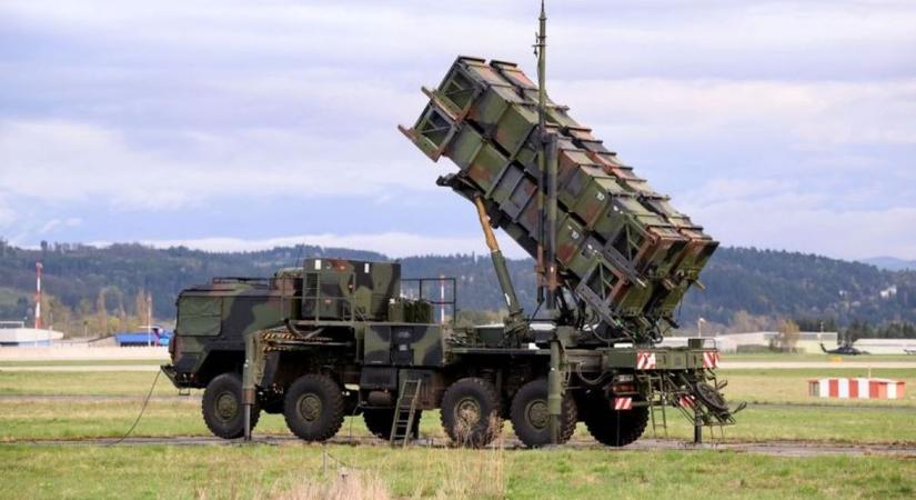 Vakarhatja a fejét Putyin: a svédek és a dánok legfejlettebb fegyvereiket adják Ukrajnának, nem is keveset