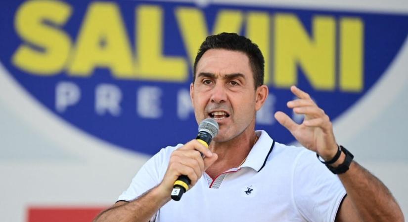 Kizárták a Patrióták a szélsőjobboldali Roberto Vannaccit, miután otthagyta Matteo Salvini pártját