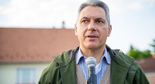 Lázár János bevallotta: „Orbán Viktor hibáiból könyvet tudnék írni”