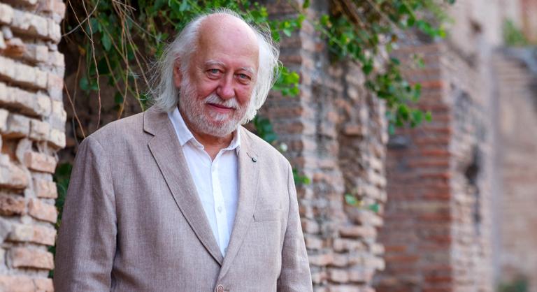 Angela Merkellel vacsorázott és beszélgetett Krasznahorkai László