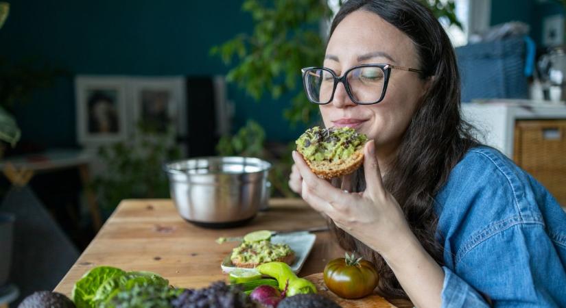 Napi horoszkóp 2026. 02. 04.: A Szűznek tudatosságot, az Oroszlánnak bőség lehetőségét hozza a nap
