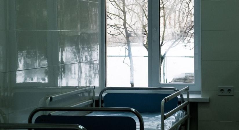 Látogatási tilalmat vezettek be a pécsi klinikákon – berobbant az influenzajárvány