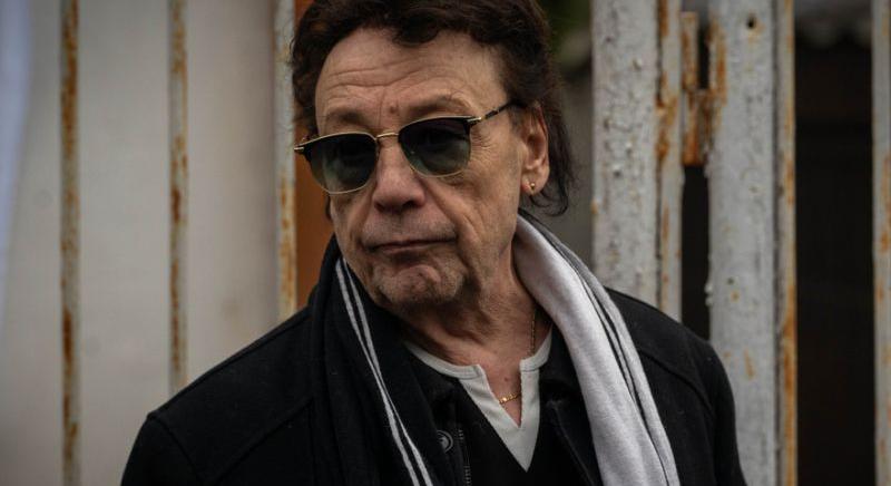 Itt lesz a közös gyertyagyújtás Fenyő Miklós emlékére