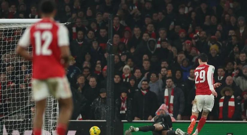 A 97. percben jött a drámai fordulat az Arsenal és a Chelsea rangadóján