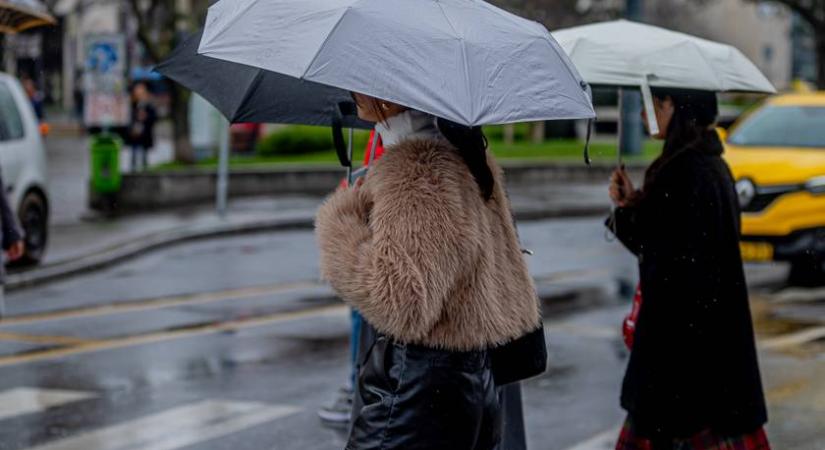 Sáros esővel jön az enyhülés: ebben az országrészben 12 fok is lehet