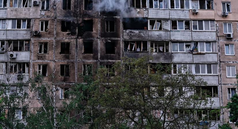 Összeomlás szélén Kijev, vészforgatókönyvre állt át az ukrán főváros