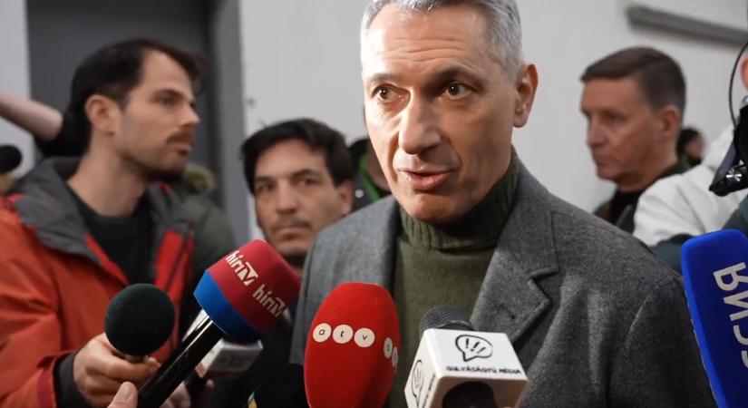 Lázár János egyértelművé tette, hogy Pintér Sándortól tudják, kik tiltakoztak a gyöngyösi fórumon