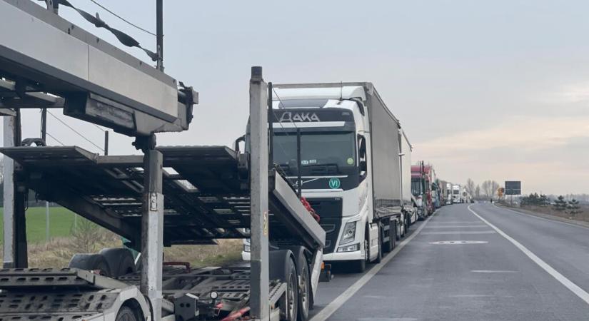 Előbb munkacsoport alakul, jövő héten újra összeülnek a fuvarozók az EU-val