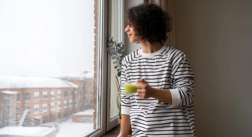 Párás, vizes ablak reggelente? Így előzd meg a penészt!