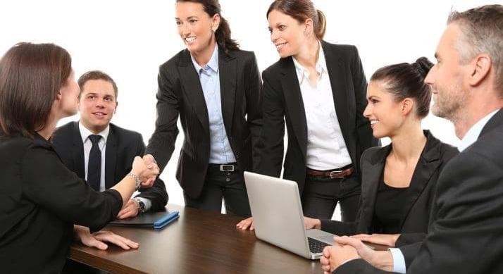 Újra pályázhatnak a vállalkozások – Akár 2 millió forint támogatás honlapra és MI-megoldásokra