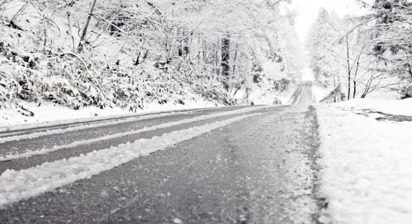 Szerdán is kiadták a riasztást az időjárás miatt: ezekre a vármegyékre csap le az ónos eső