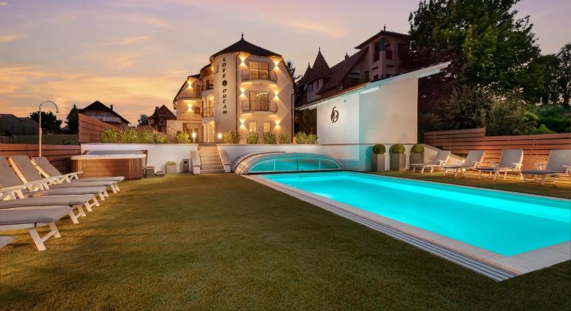 Zalakaros lenyűgöző szállásai – ezek a magyar hírességek kedvencei