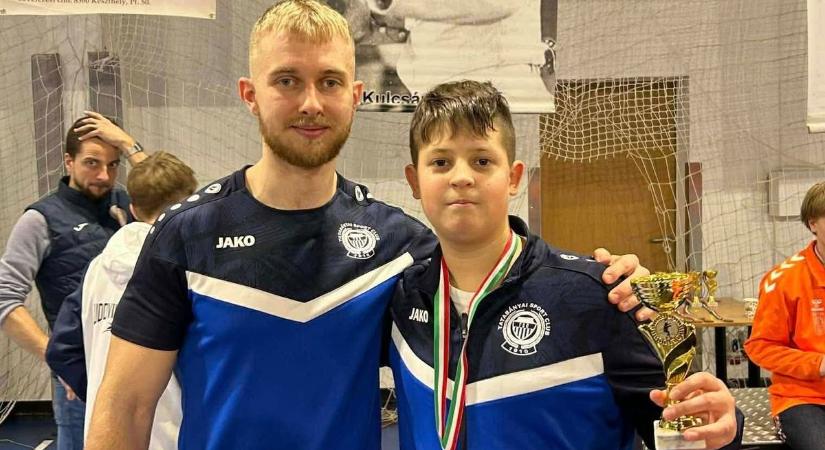 Biztató utánpótlás-sikerek: tatabányai vívók a dobogón Balatonfüreden
