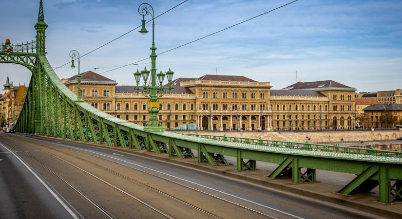 Vészesen közeleg a felsőoktatási felvételi - Nagyobb az érdeklődés, mint tavaly