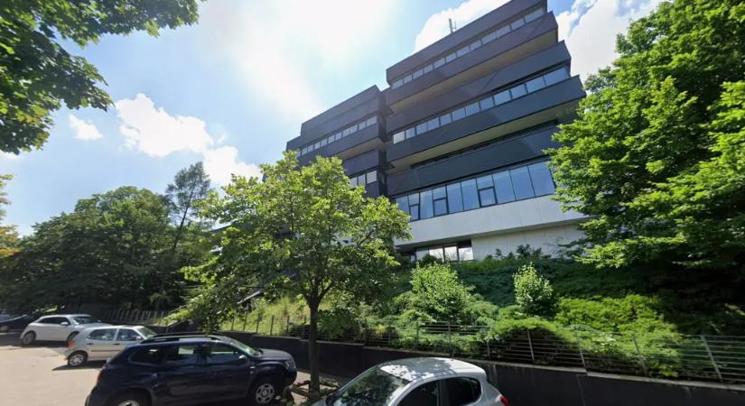 Puritán irodaházat keresett az Iparkamara, végül Nagy Márton bátyjának érdekeltségi köréből vett egyet