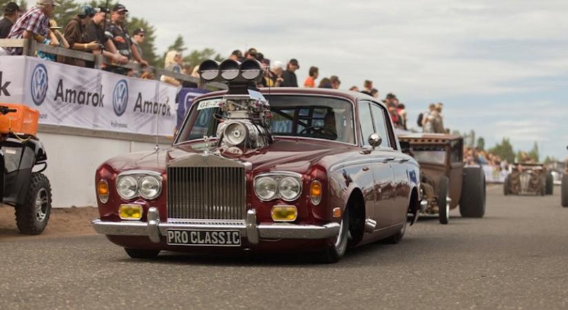 31,5 millió forintért eladó a Rolls-Royce-ból lett drag racer