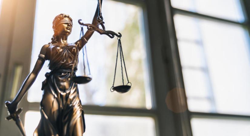 Jogállamiság jobbra, Szerbia balra