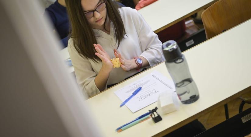 A nap kérdése: hogyan lehet átjelentkezni másik középiskolába?