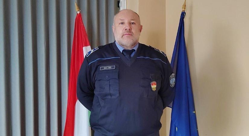 Hős rendőrök mentették meg a vasi erdőben papucsban, zokniban bolyongó férfi életét